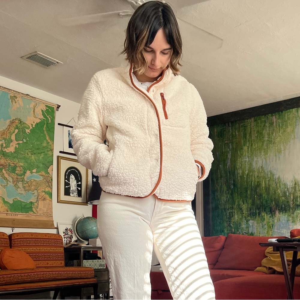 Target Universal Thread White Sherpa Jacket with Snaps - like new